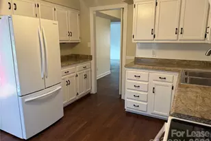 2705 N Center St, Hickory, NC 28601 - Photo 8