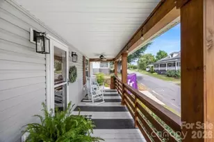 13 1st St, Cramerton, NC 28032 - Photo 8