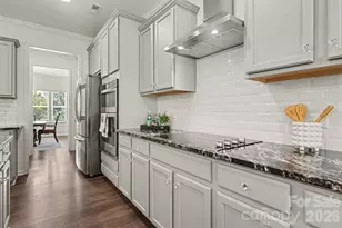 4571 Selhurst Dr, Fort Mill, SC 29707 - Photo 6