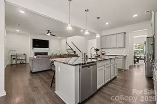 4571 Selhurst Dr, Fort Mill, SC 29707 - Photo 8
