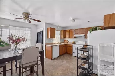 1630 Pamela Lorraine Drive, Charlotte, NC 28213 - Photo 10