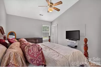 1630 Pamela Lorraine Drive, Charlotte, NC 28213 - Photo 14