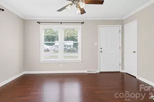 5313 Clearwater Lake Rd, Mount Holly, NC 28120 - Photo 6