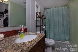 5727 Thompson Rd, Charlotte, NC 28216 - Photo 14