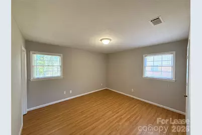 906 McLaughlin Drive, Charlotte, NC 28212 - Photo 16