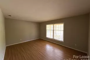 906 McLaughlin Dr, Charlotte, NC 28212 - Photo 6