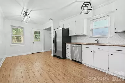 6739 Old Meadow Road, Charlotte, NC 28227 - Photo 14