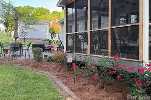 563 Marigold Dr, Kannapolis, NC 28083 - Photo 2