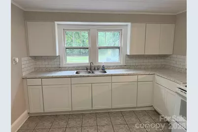 4954 Crawley Dale Street, Morganton, NC 28655 - Photo 2