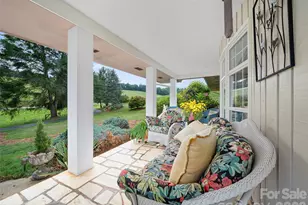 1617 California Creek Rd, Mars Hill, NC 28754 - Photo 2