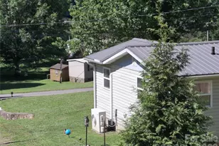 2795 Old Henson Cove Rd, Canton, NC 28716 - Photo 2