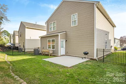 7019 Thornrose Drive, Charlotte, NC 28210 - Photo 18