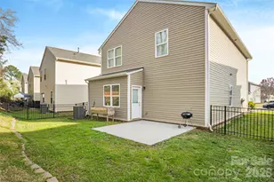 7019 Thornrose Dr, Charlotte, NC 28210 - Photo 18