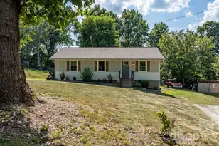 3691 Vantage Heights Cir, Lenoir, NC 28645 - Photo 4