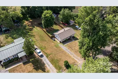 3691 Vantage Heights Circle, Lenoir, NC 28645 - Photo 24