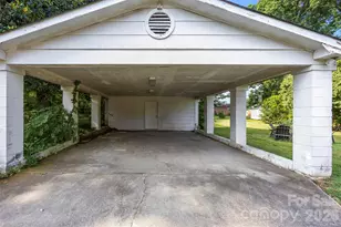 1830 Northbrook Dr, Charlotte, NC 28216 - Photo 26