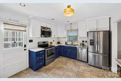 1830 Northbrook Drive, Charlotte, NC 28216 - Photo 4