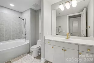 4625 Piedmont Row Dr, Charlotte, NC 2821 - Photo 14