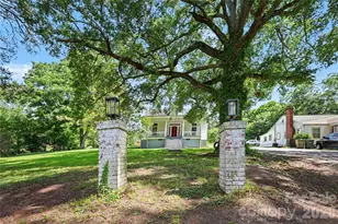 159 E Lacy St, Chester, SC 29706 - Photo 2