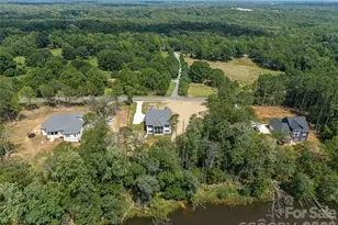 537 Riddle Mill Rd, Clover, SC 29710 - Photo 1