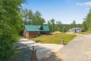 189 Edgewater Pt NW, Valdese, NC 28690 - Photo 4
