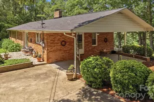 129 Old River Rd, Marion, NC 28752 - Photo 2