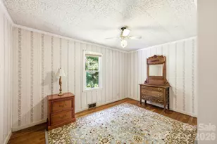129 Old River Rd, Marion, NC 28752 - Photo 16