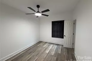 316 N Bost St, Statesville, NC 28677 - Photo 10