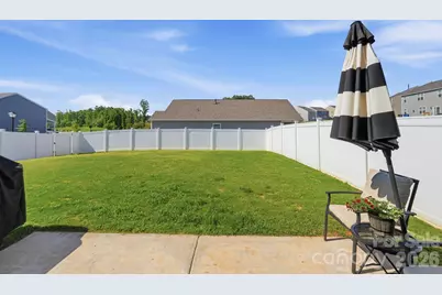 170 Giant Oak Avenue, Statesville, NC 28677 - Photo 2