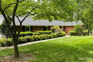 38 Westridge Dr, Asheville, NC 28803 - Photo 2
