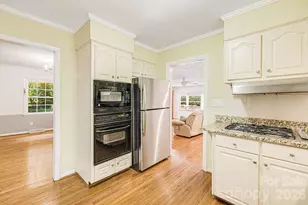 38 Westridge Dr, Asheville, NC 28803 - Photo 18