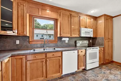 104 2nd Avenue NE, Catawba, NC 28609 - Photo 10