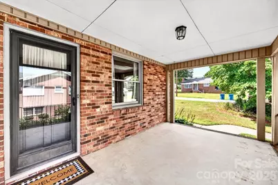 104 2nd Avenue NE, Catawba, NC 28609 - Photo 4