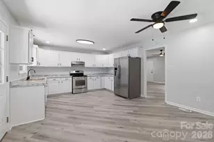 1801 Bridgewood Dr, Lancaster, SC 29720 - Photo 14