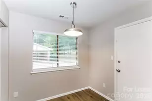 2201 Mary Ann Dr, Charlotte, NC 28214 - Photo 4