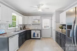 2134 Belle Chase Dr, Rock Hill, SC 29732 - Photo 10