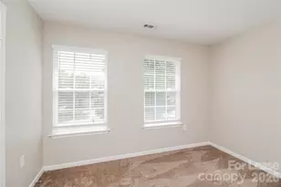 905 River Trail Rd, Lowell, NC 28098 - Photo 6