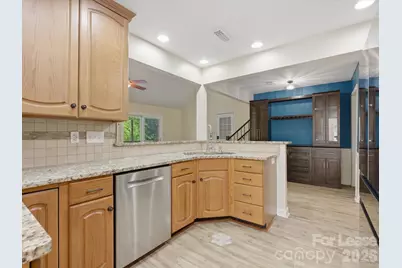 9437 Fairmead Drive, Charlotte, NC 28269 - Photo 34