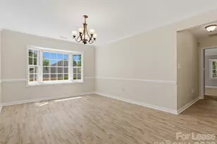 9437 Fairmead Dr, Charlotte, NC 28269 - Photo 10