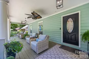 2 Pine Point Rd, Lake Wylie, SC 29710 - Photo 2