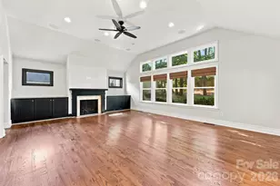 4467 Woodlark Ln, Charlotte, NC 28211 - Photo 6