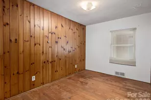 44 Bear Creek Rd, Asheville, NC 28806 - Photo 8