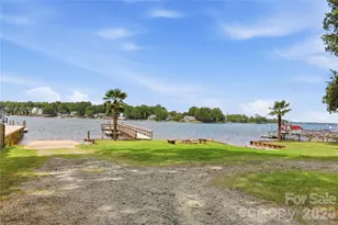 21013 Entrada Dr, Cornelius, NC 28031 - Photo 32