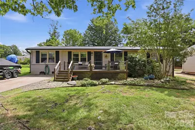 21013 Entrada Drive, Cornelius, NC 28031 - Photo 2