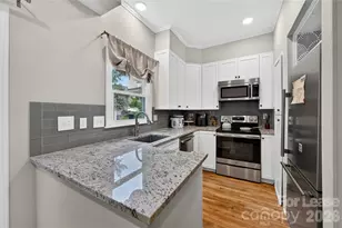312 W 10th St, Charlotte, NC 28202 - Photo 18
