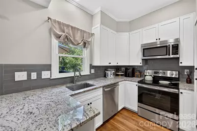 312 W 10th Street, Charlotte, NC 28202 - Photo 20