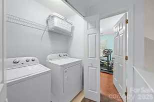 9136 Whittel Pl, Charlotte, NC 28216 - Photo 18