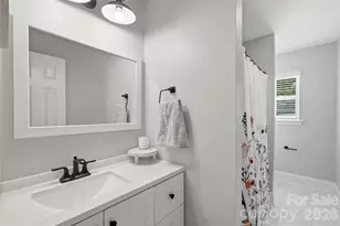 1301 Manchester Ln, Charlotte, NC 28227 - Photo 22