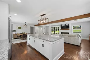 1301 Manchester Ln, Charlotte, NC 28227 - Photo 8