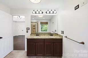 225 Lincoln St, Charlotte, NC 28203 - Photo 32